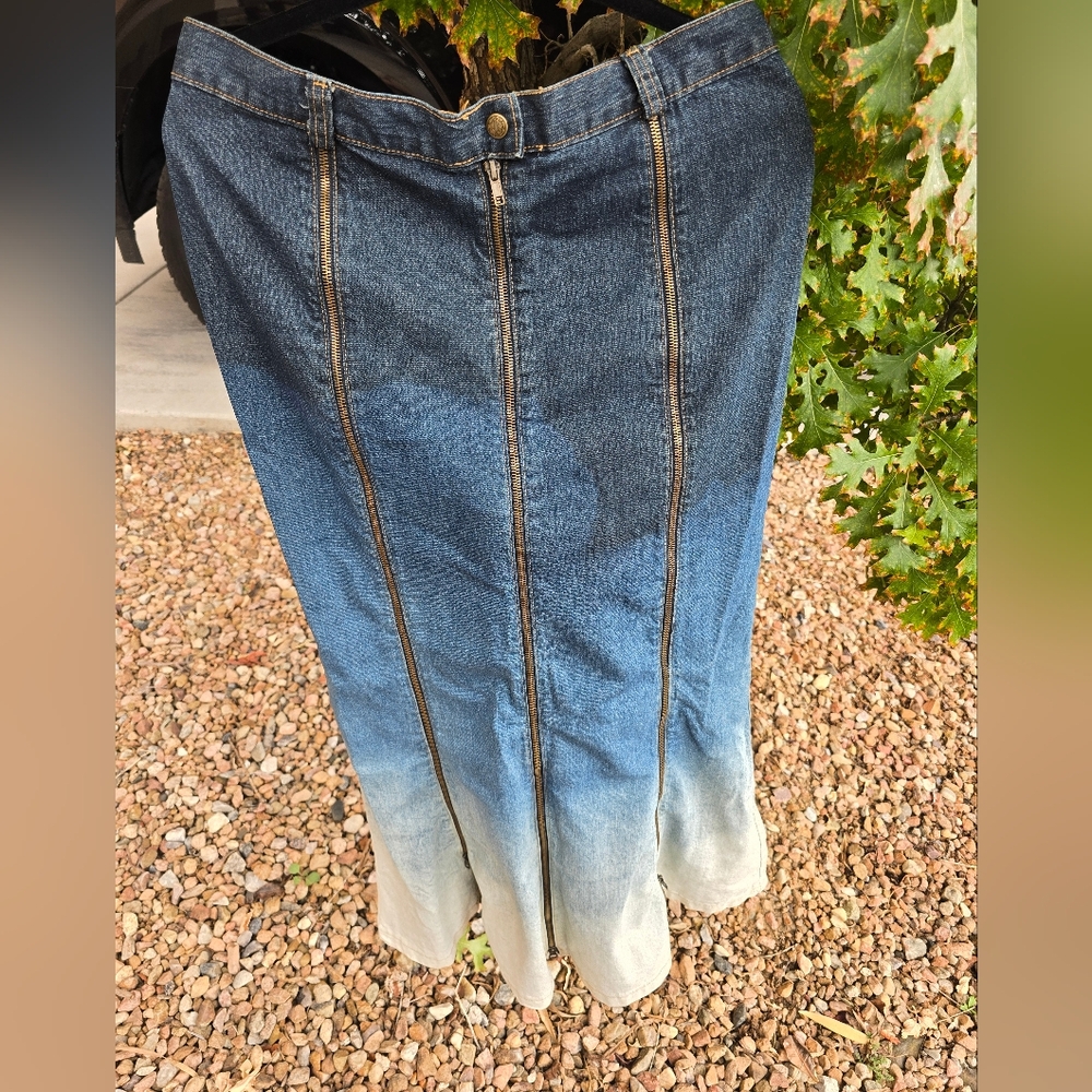 90's Vintage Casadei Ombre Stylish Denim Maxi Skirt Size 14